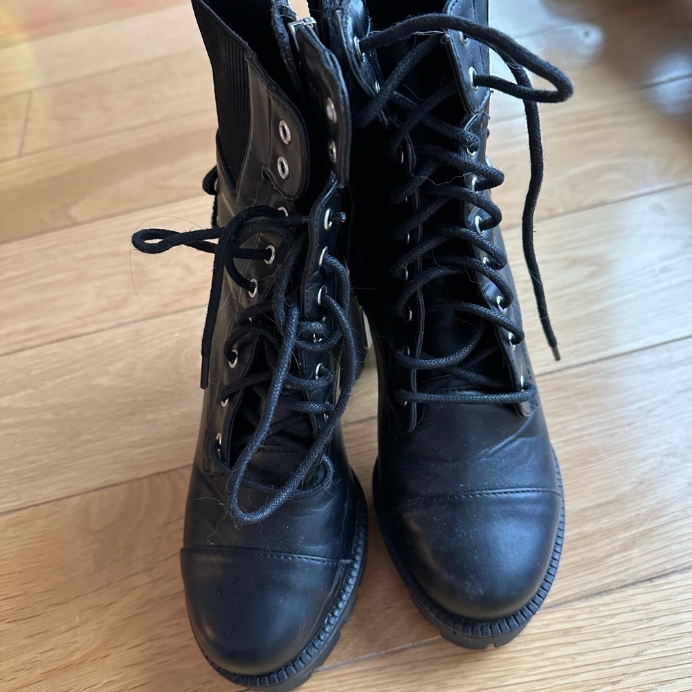 Charles David Combat Platform Boots, Like New, Si… - image 2